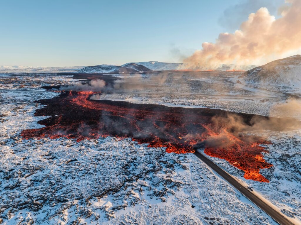 Lava stream from erruption at Reykjanes, 08.02.24, Photo: VG.no